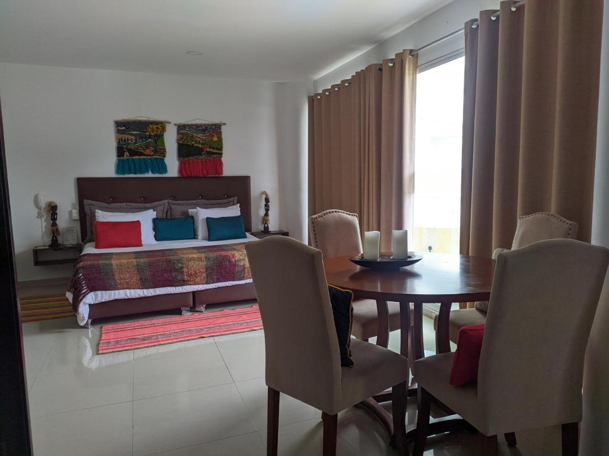 Hotel Palmeras De Luz 莫尼基拉 外观 照片