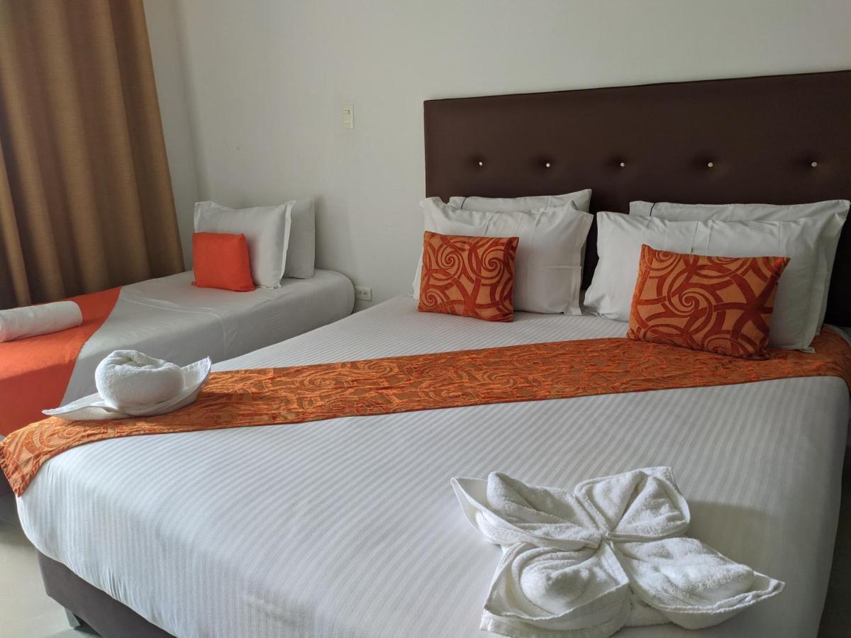 Hotel Palmeras De Luz 莫尼基拉 外观 照片