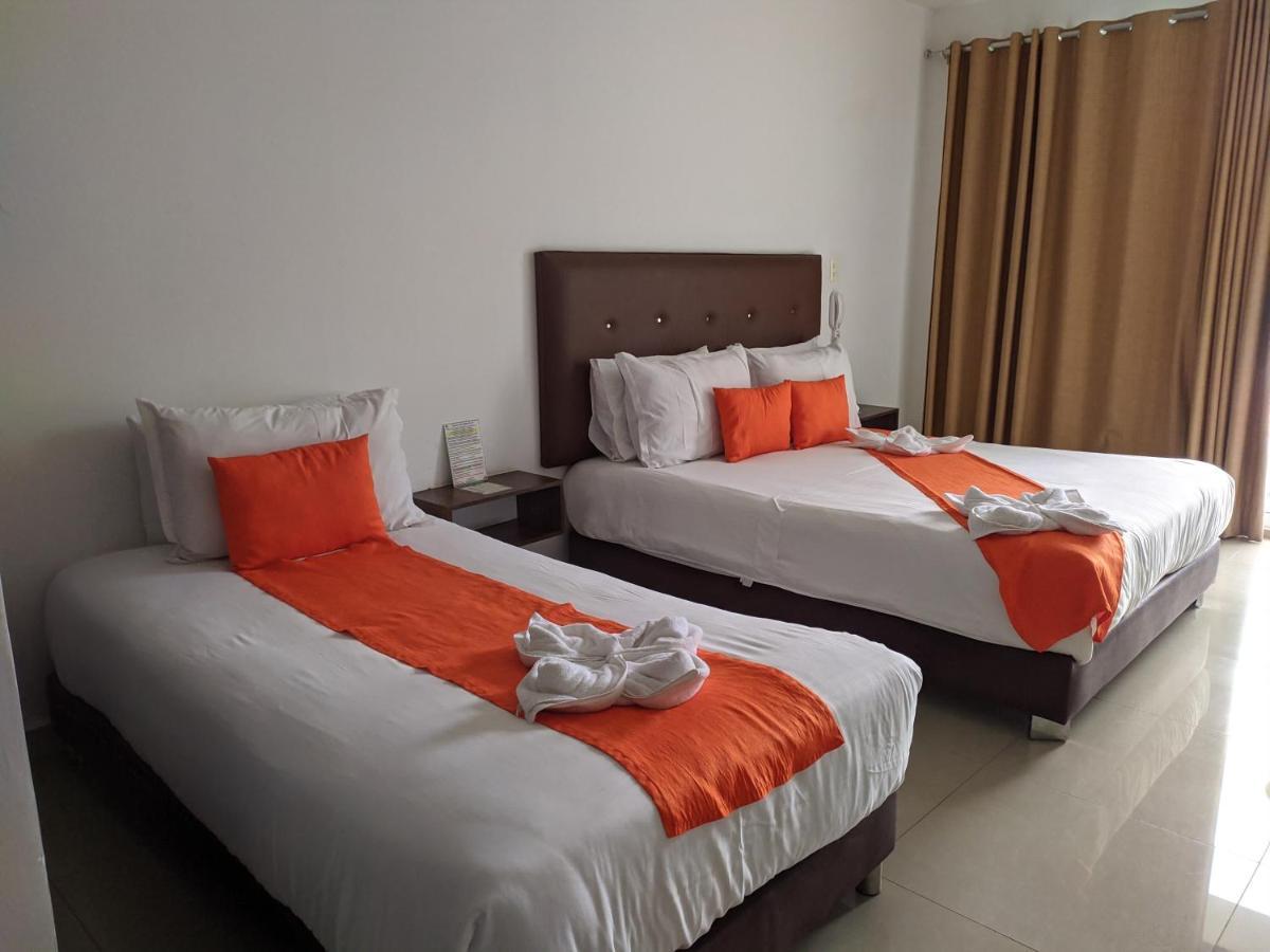 Hotel Palmeras De Luz 莫尼基拉 外观 照片