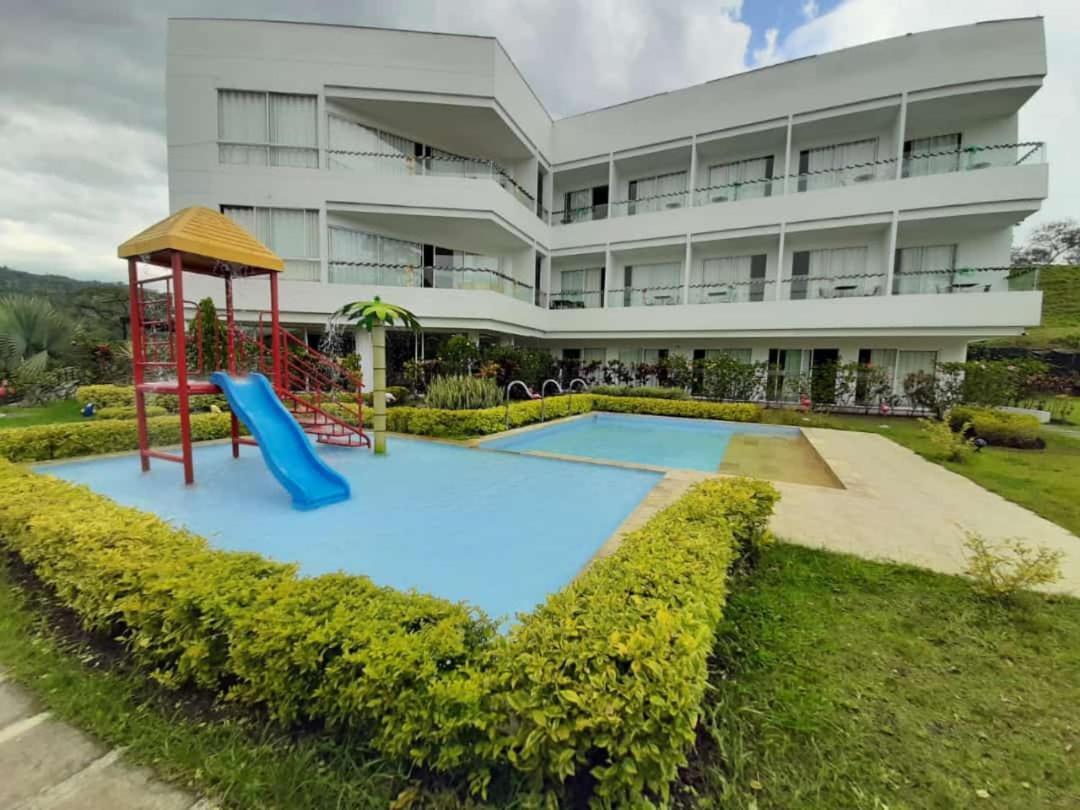 Hotel Palmeras De Luz 莫尼基拉 外观 照片