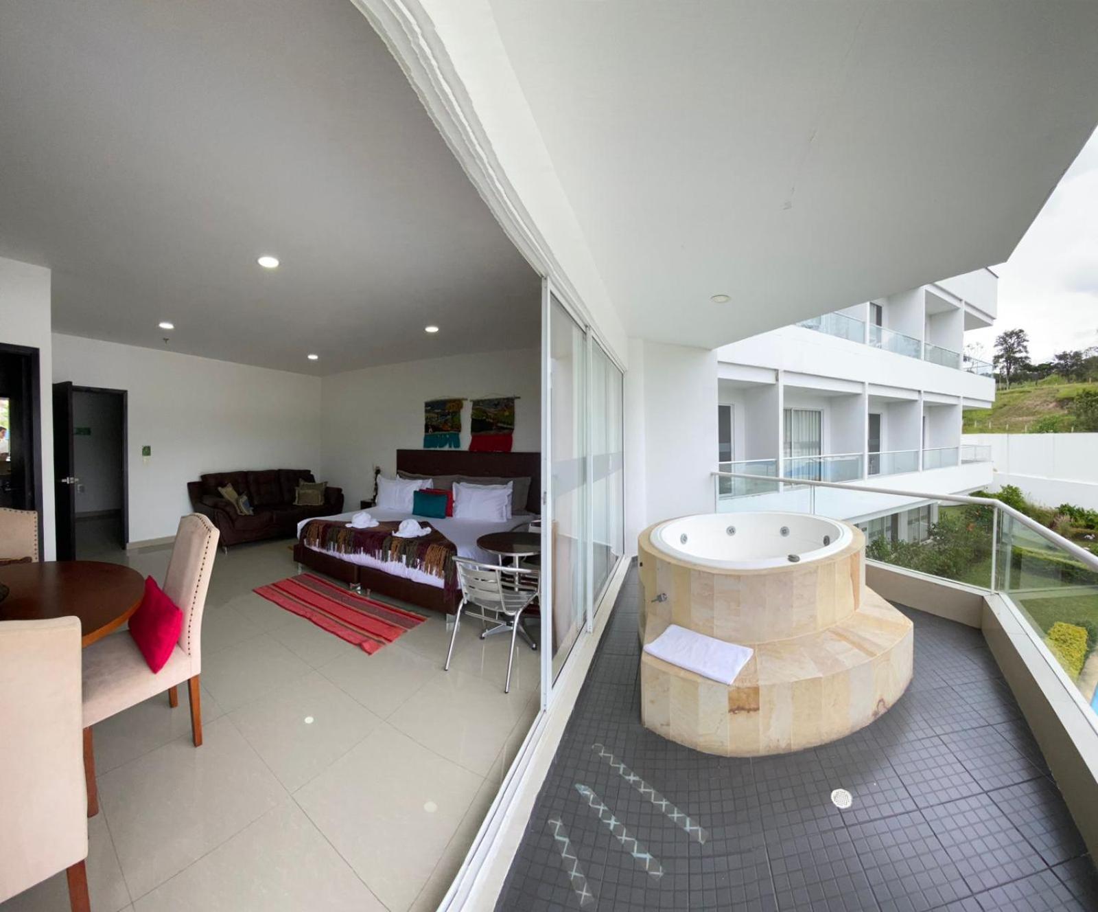 Hotel Palmeras De Luz 莫尼基拉 外观 照片