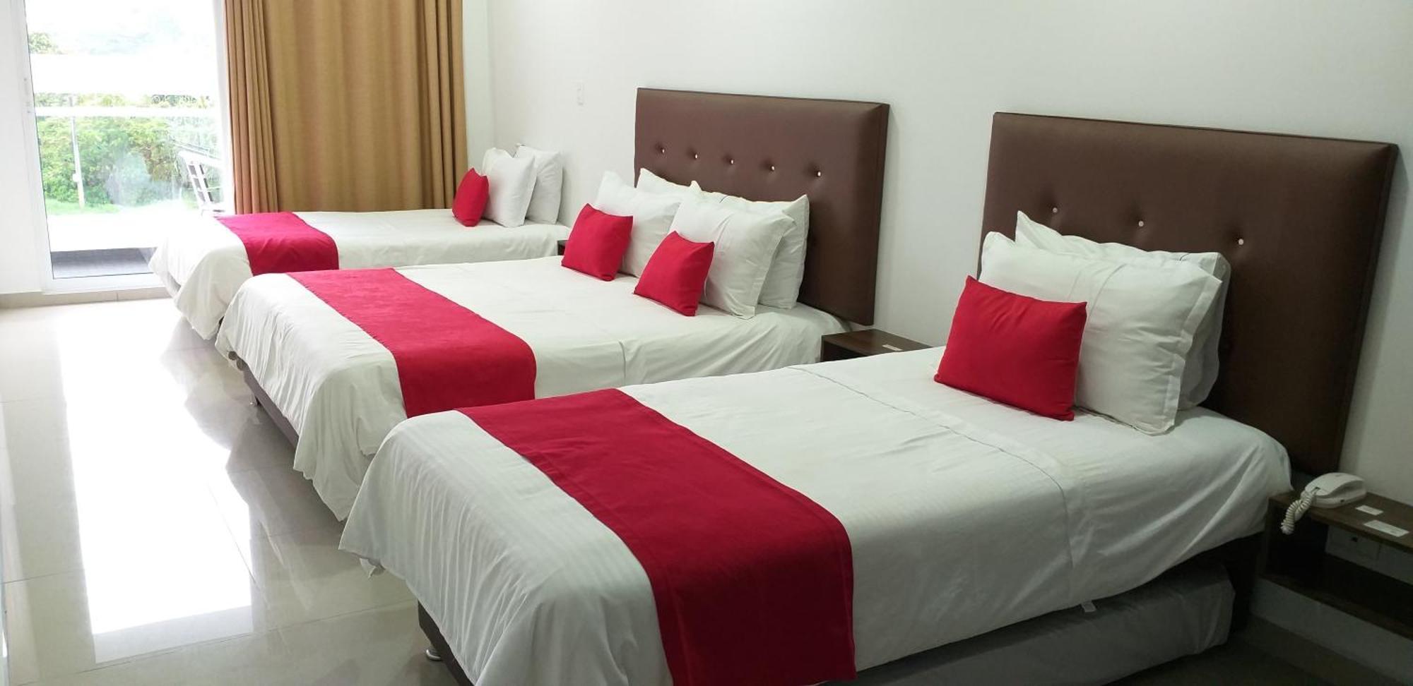 Hotel Palmeras De Luz 莫尼基拉 外观 照片